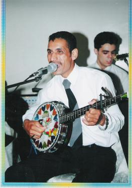 ci ahmed aachak a banjo et lehcin guitariste